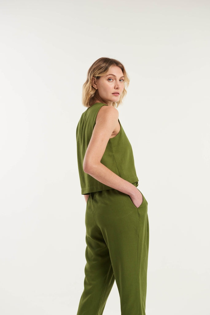 Anne Island Side Button Sleeveless Top - MyBasic-BR Connection Limited